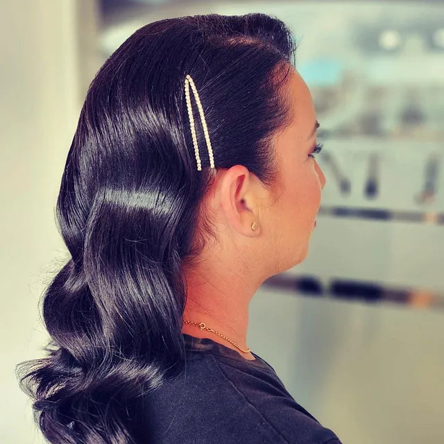 Glow Up Studio Ibiza peinados y cortes de cabello 1